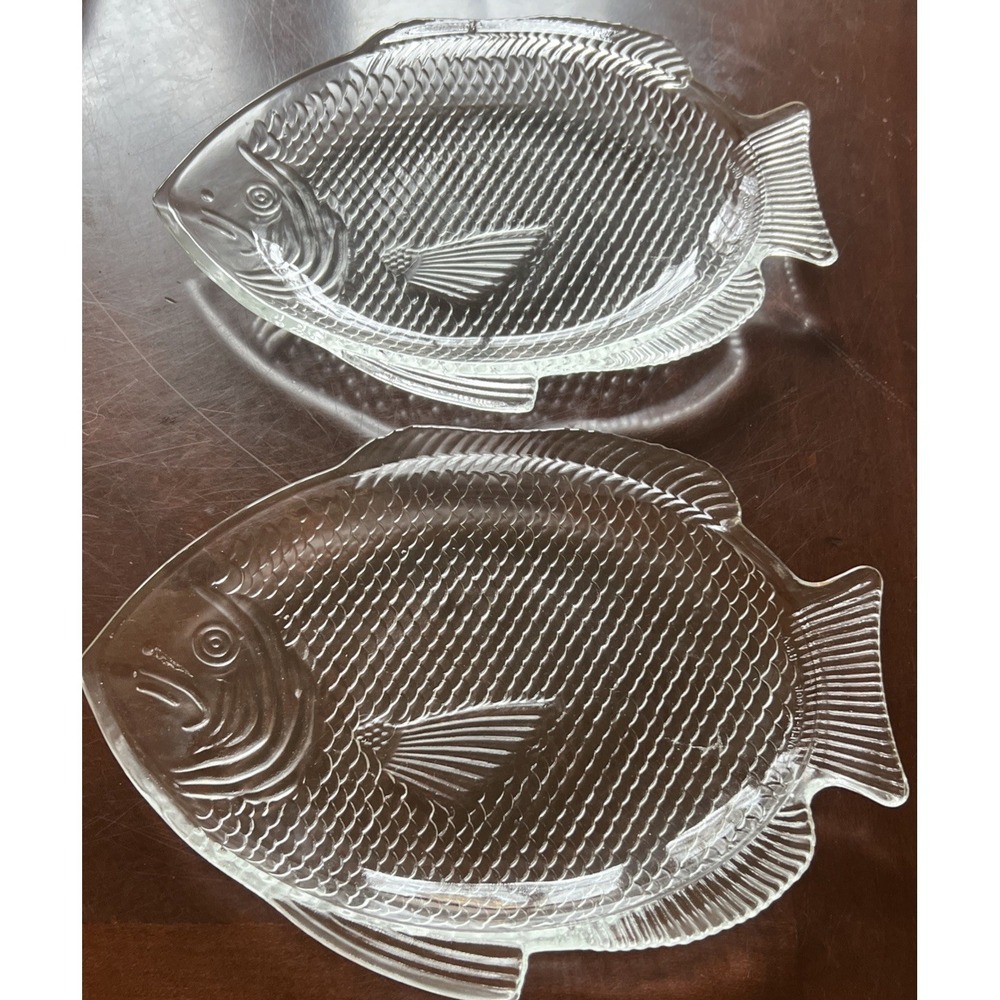 Set Of 2 Clear Glass Fish Shaped Serving Dish Plate Oven Proof Textured Scales